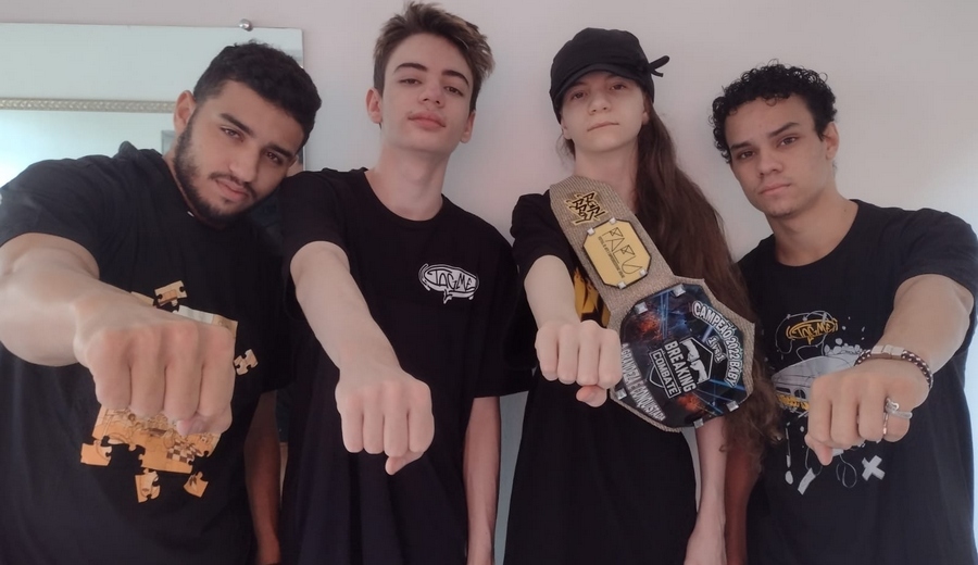 B-Girl Angel que treina em Barueri ganha  Breaking Combate  