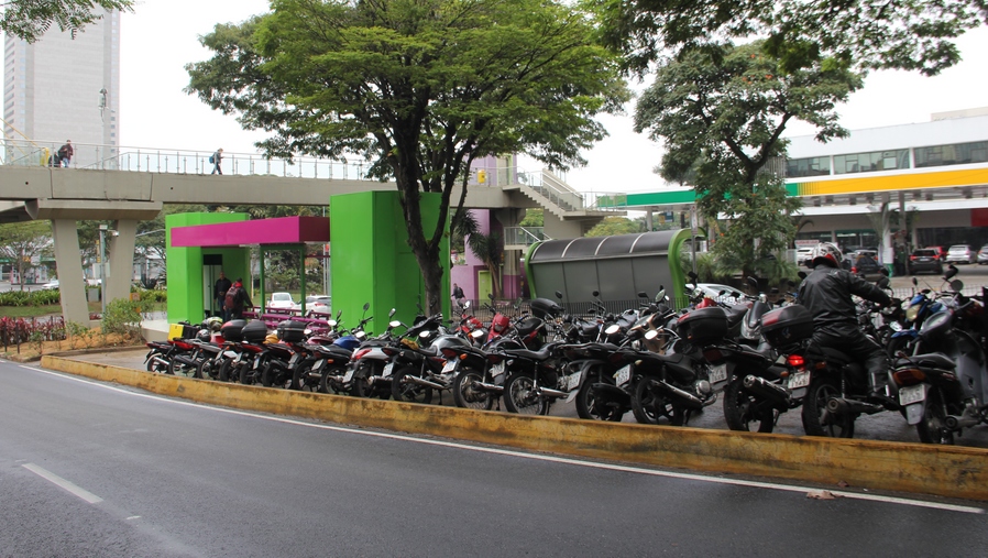 Barueri constrói e entrega Espaço Motoboy em Alphaville