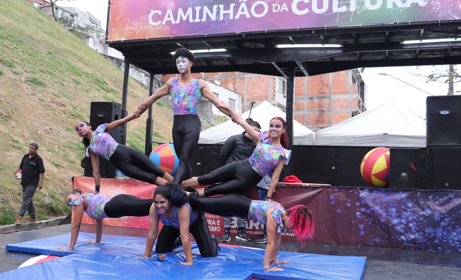 Caminhão da Cultura estaciona neste sábado, dia 27, no Jardim Maria Helena