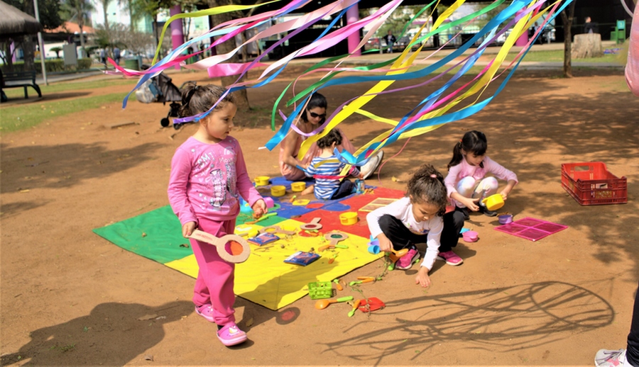 No mês das crianças, Primeira Infância realiza atividades no Parque Dom José