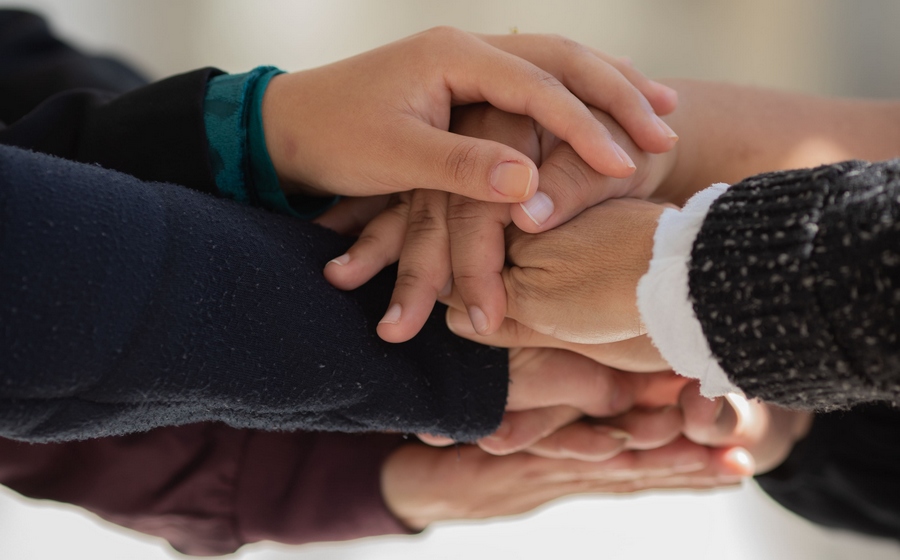 Ajude crianças, adolescentes e idosos por meio da declaração do imposto de renda