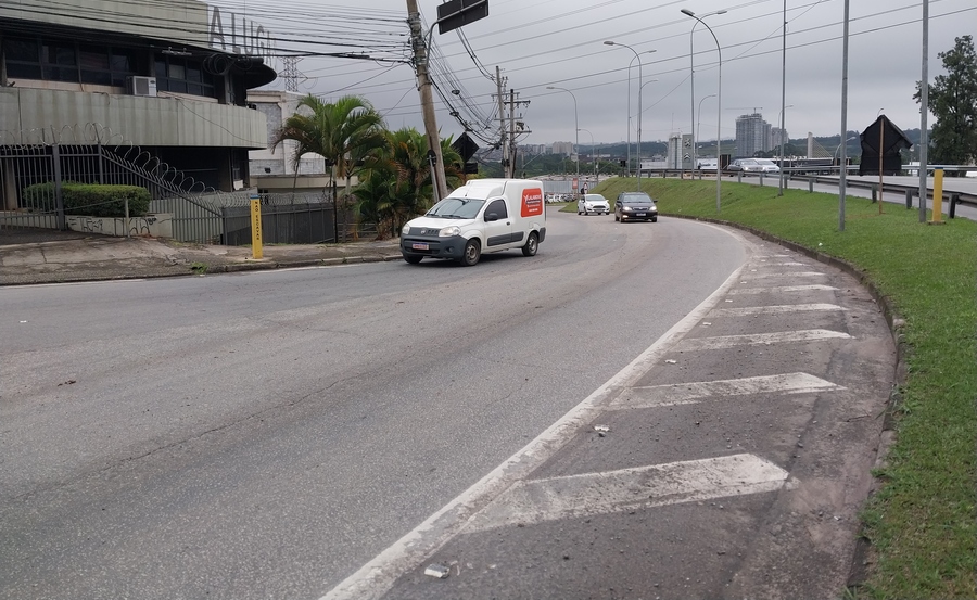 Via em Alphaville será interditada para obras na rodovia Castello Branco