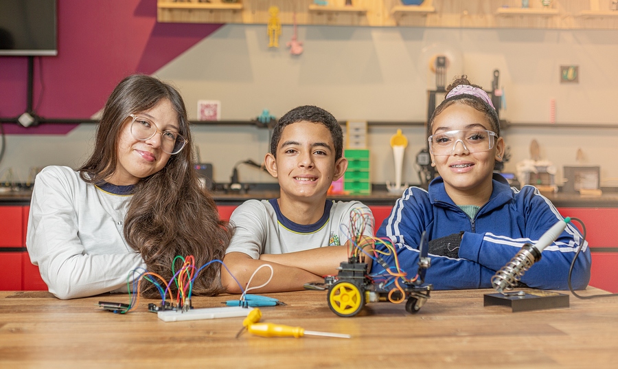 Educação municipal de Barueri sobe rumo ao grau de excelência da INDSAT