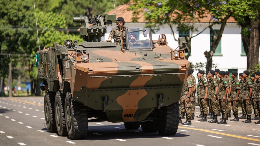 Exército Brasileiro promove homenagem à Barueri com o “Batismo de Viatura Blindada”