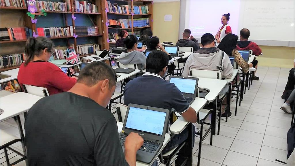Secretaria da Mulher abre inscrições para Educação de Jovens e Adultos (EJA)