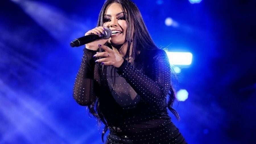 Cantora Paulinha Abelha morre aos 43 anos 