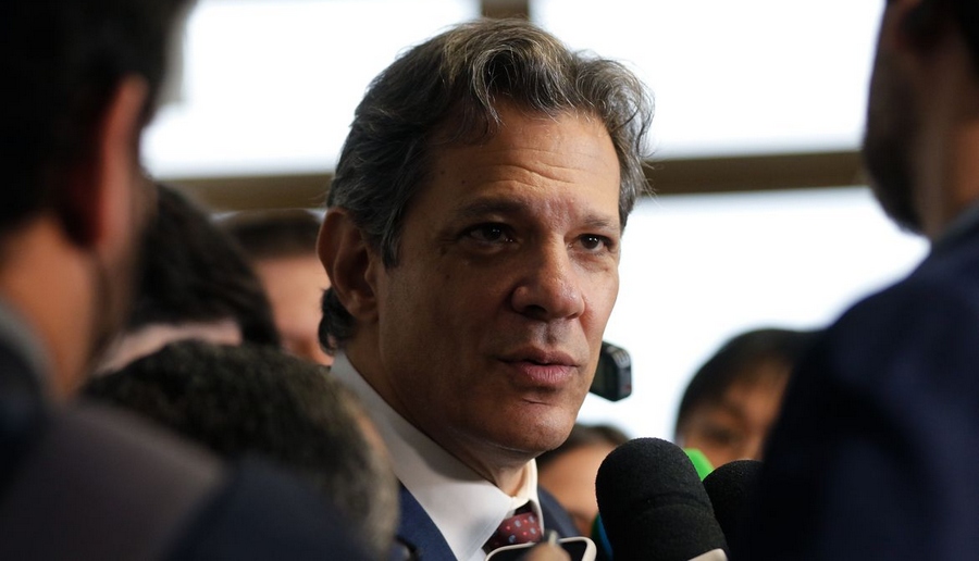“Ajuste fiscal não pode ser feito em cima do trabalhador”, diz Haddad