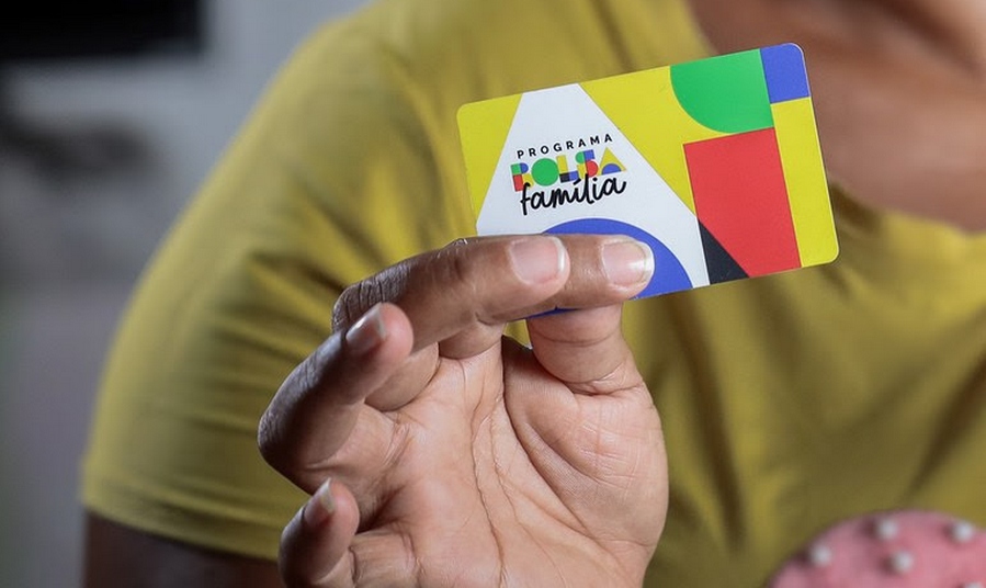 Bolsa Família de junho tem maior valor médio da história: R＄ 705,40