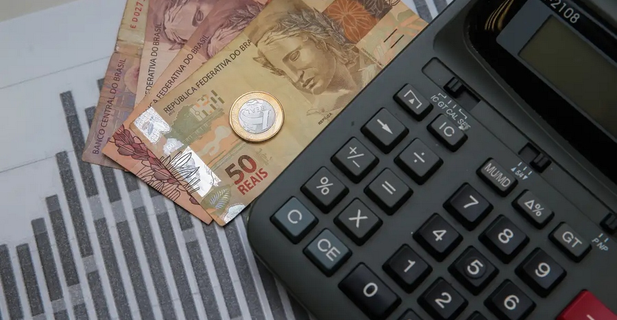 Planejamento, economia e cálculos: como vencer as dívidas em 2024