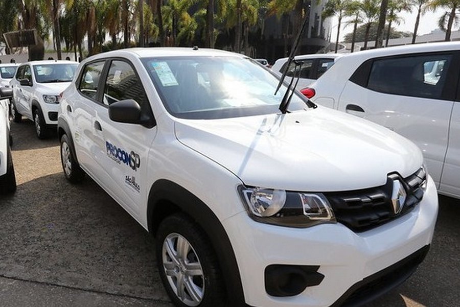 Procon Embu das Artes recebe veículo oficial do Governo de SP