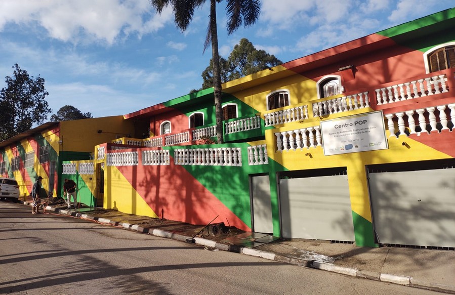 Equipamentos públicos recebem nova pintura