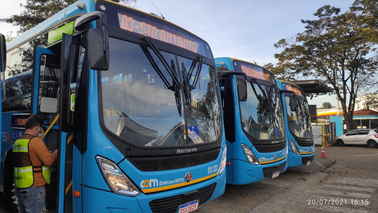 Novos ônibus chegam ao transporte coletivo de Embu das Artes