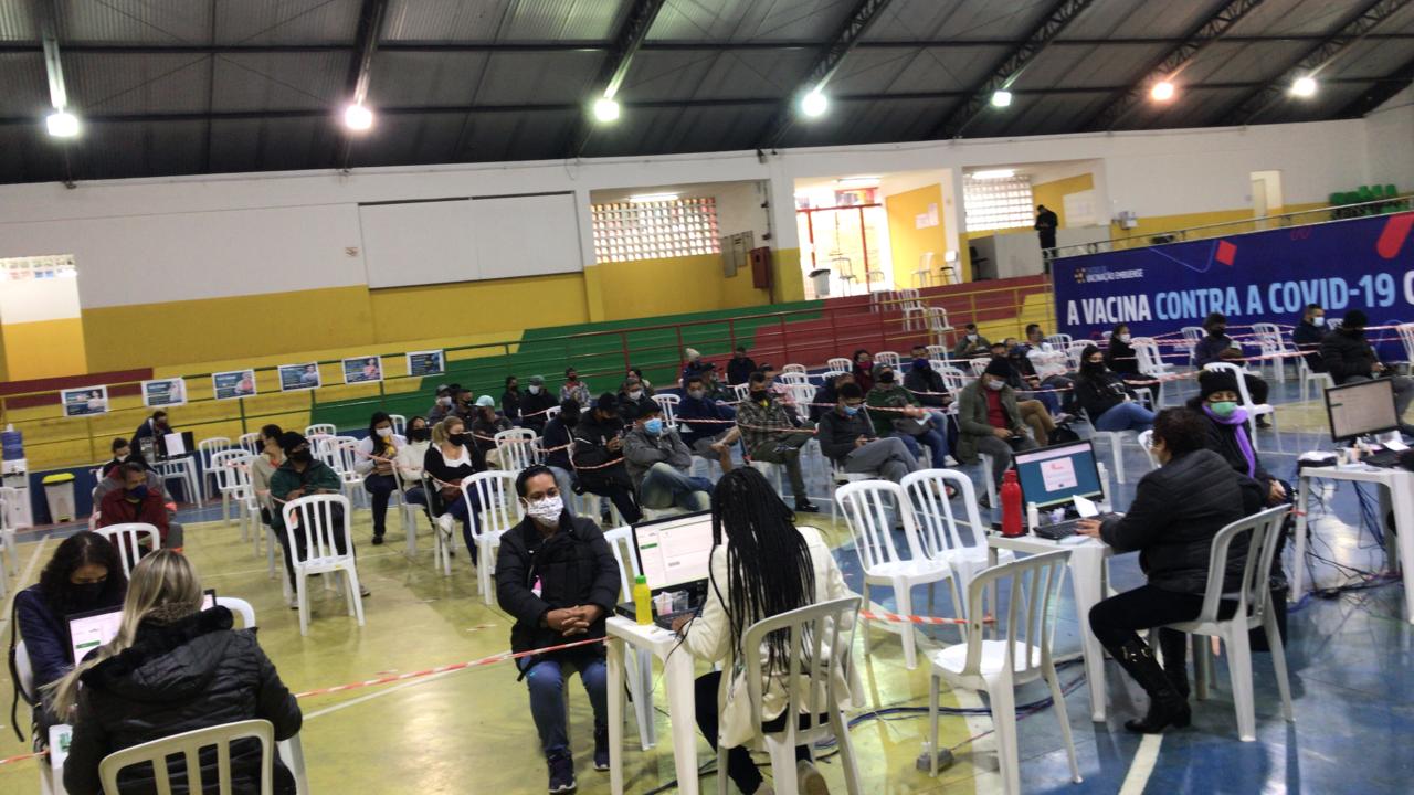 Começa o Corujão da Vacinação. Expectativa é aplicar cerca de 20 mil doses