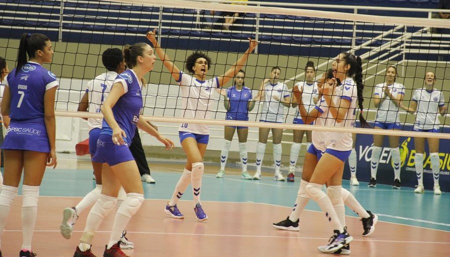 Barueri vence Valinhos em casa pela Superliga Feminina de Vôlei