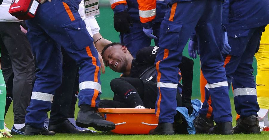  Neymar pode ficar afastado dos gramados por até oito semanas