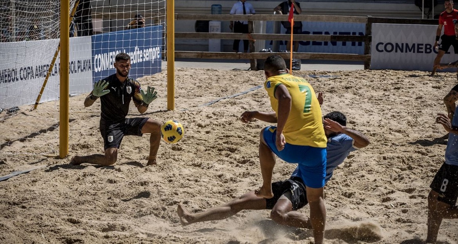 Brasil bate Uruguai na estreia da Copa América de beach soccer