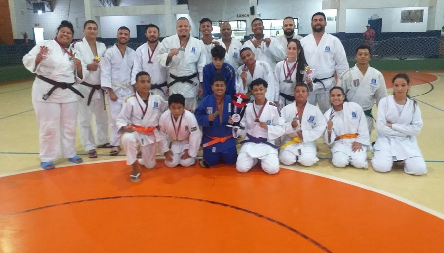 Judô Jandira conquista 20 medalhas em Cesário Lange