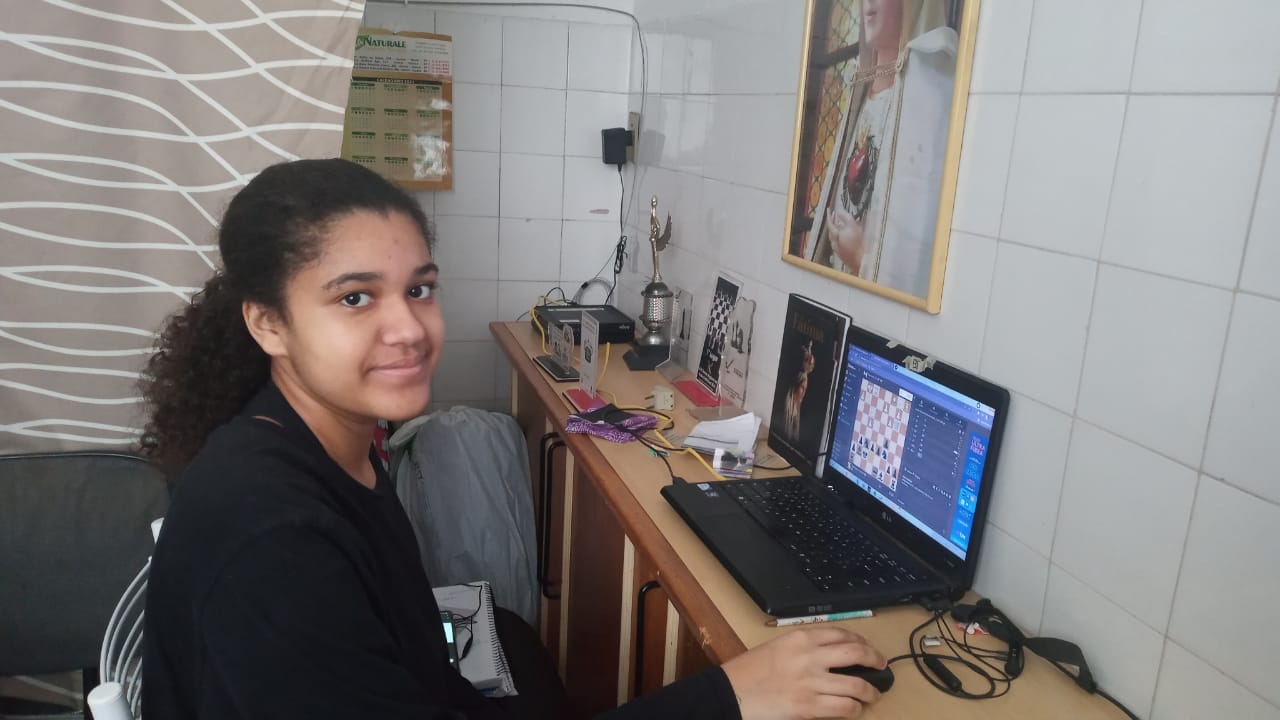 Enxadrista de Osasco, Gabrielly Brito garante vaga no Pan-Americano 