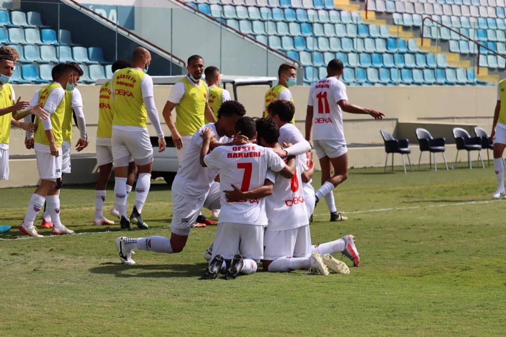 Oeste Barueri vence Figueirense em casa pelo Brasileirão Série C