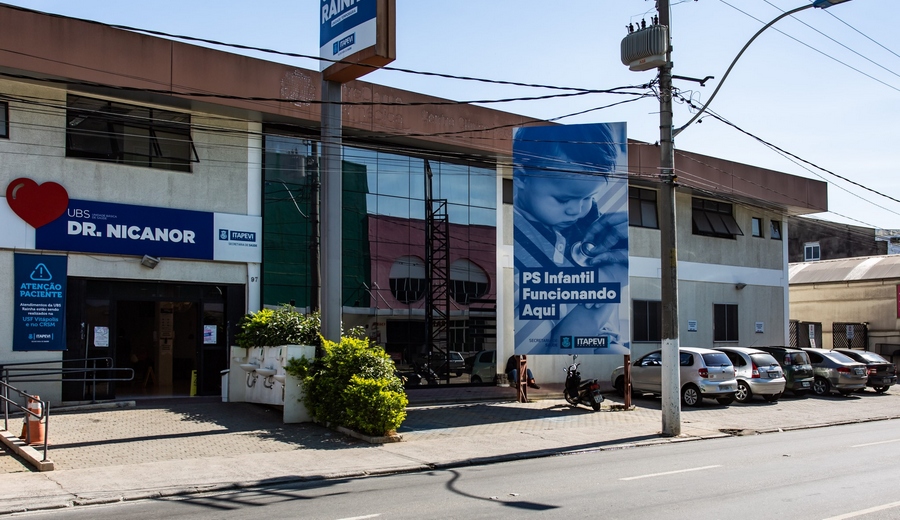 Teto desaba em Pronto Socorro de Itapevi e deixa três feridos