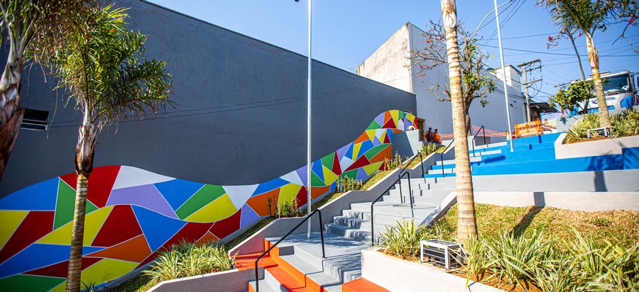 Escadão no Centro de Itapevi ganha um novo visual 