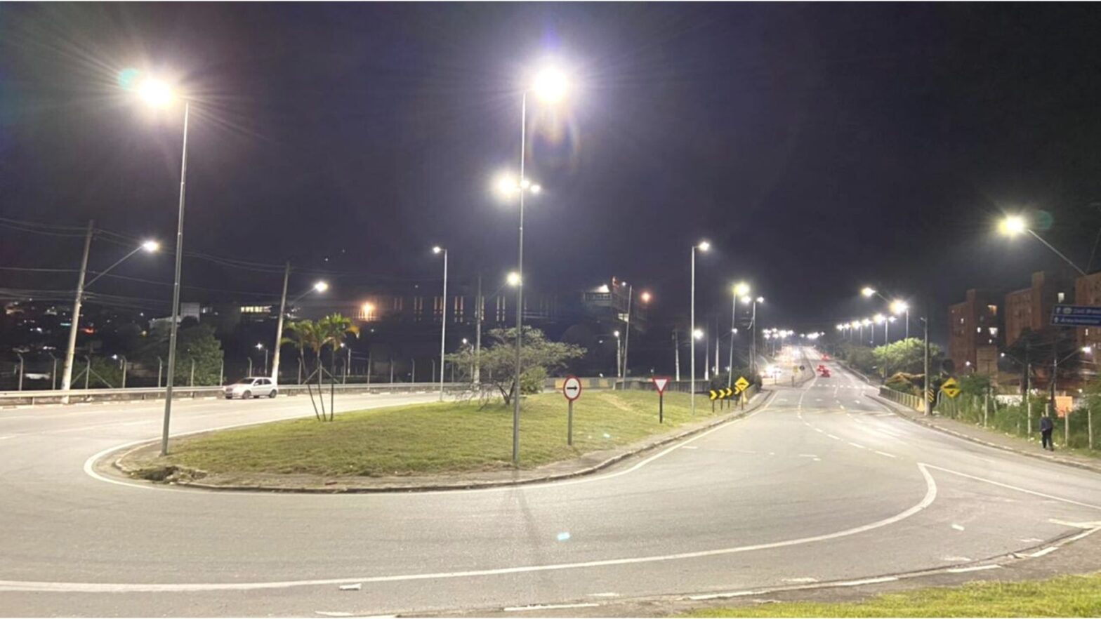 Cidade já tem 60% da iluminação pública por lâmpadas de LED