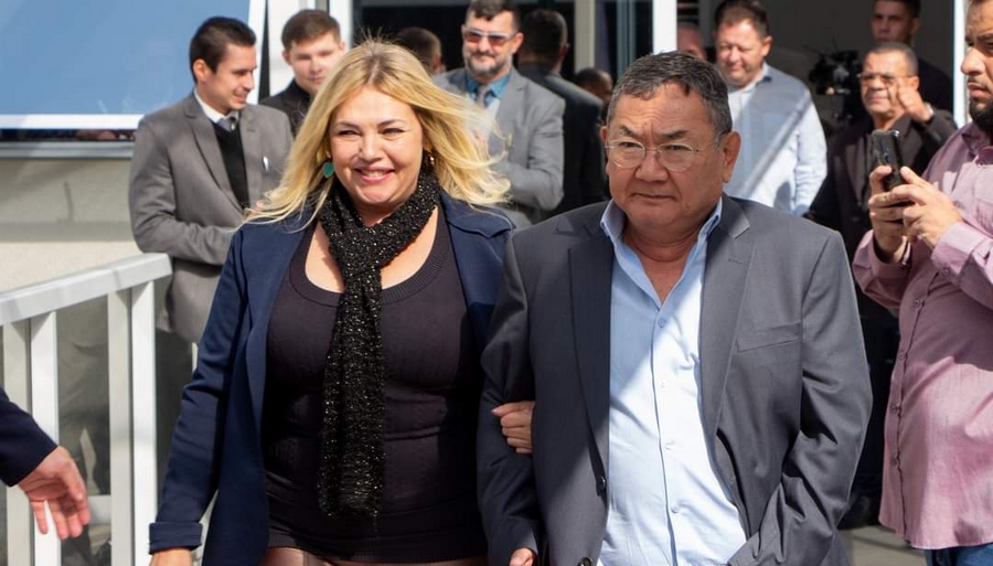 Doutor Sato inaugura paço municipal e entrega duas EMEBs à Jandira