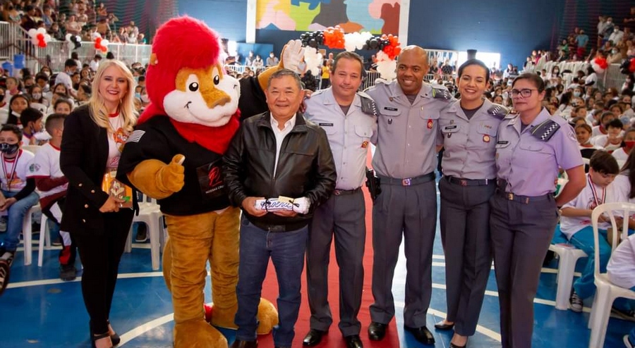 Com apoio de Doutor Sato, mais de 1.000 alunos da rede municipal de ensino de Jandira devem se formar no PROERD neste ano