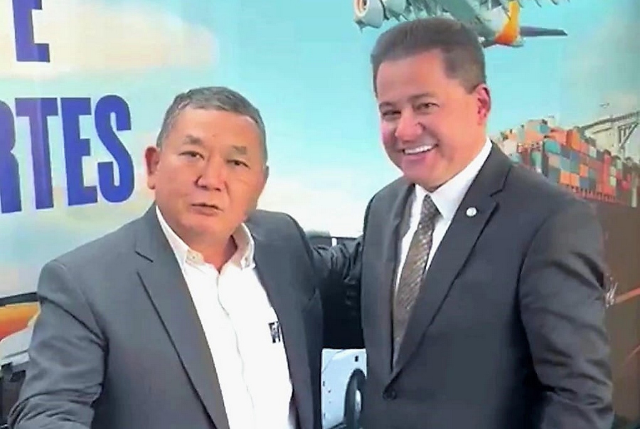 Em Brasília, Doutor Sato recebe apoio do deputado federal Cezinha de Madureira 