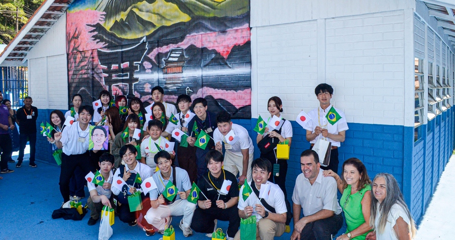 Jandira recebe estudantes japoneses do 50º Encontro de Juventude na Oomoto do Brasil