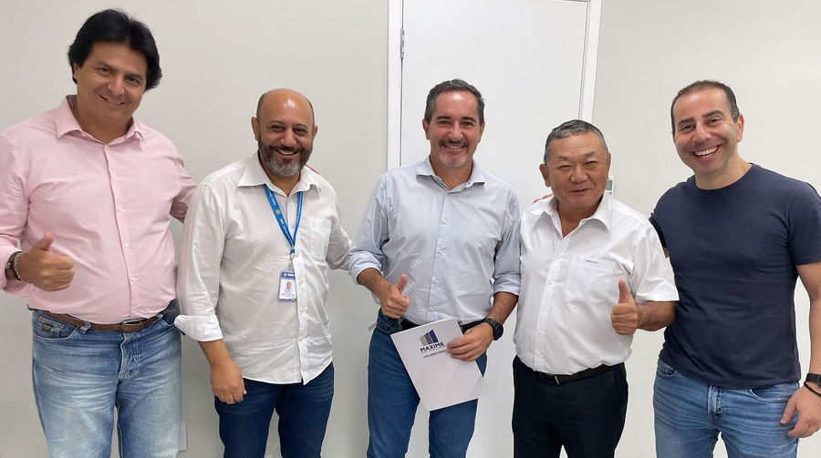 Casa São Pedro: Doutor Sato fortalece parcerias comerciais para o crescimento de Jandira 