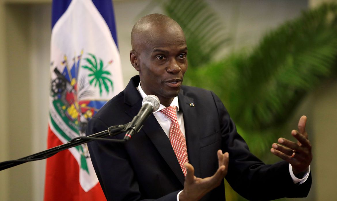 Presidente do Haiti é assassinado a tiros em sua casa 