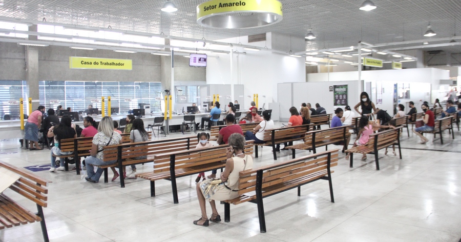 Barueri: 3ª edição da Casa do Trabalhador no seu Bairro seleciona para vagas em supermercado 