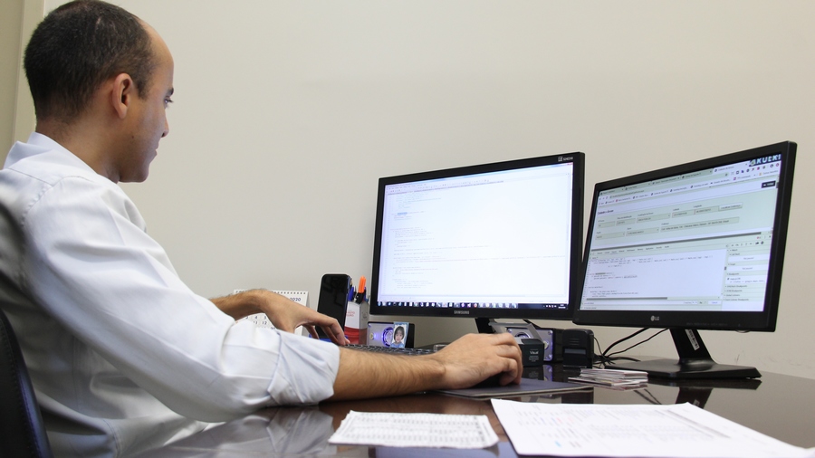 Casa do Trabalhador  de Barueri disponibiliza vaga para especialista em sistema front end