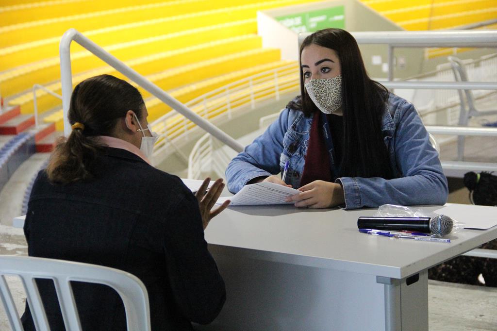 Emprego: Novo processo de seleção para  Operador de Atendimento acontece nesta quinta, dia (15)