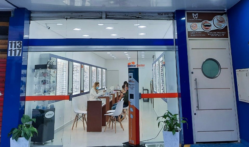 Emprego: Óptica Center procura profissionais que queiram crescer no ramo de ótica  