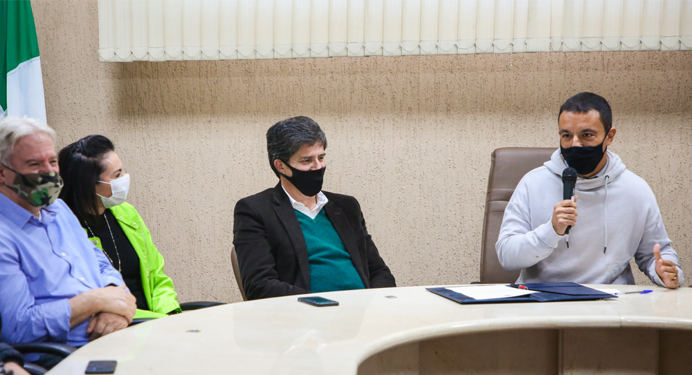 Cláudio Piteri assume a Secretaria de Educação de Osasco 