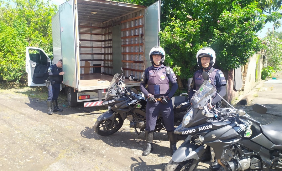 GCM de Osasco prende criminoso e recupera veículo de carga roubado no Bonfim