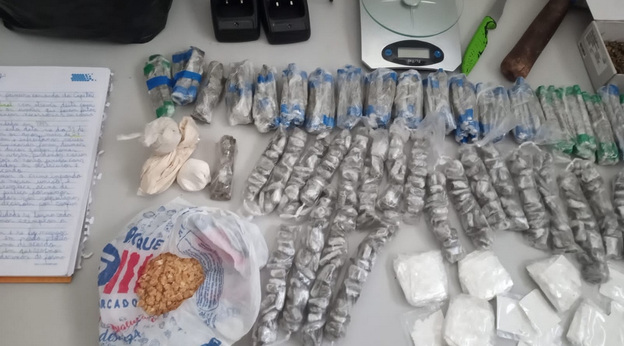 GCM de Cotia apreende diversos entorpecentes em Caucaia do Alto