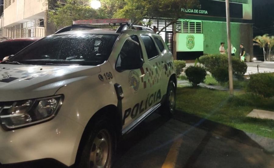 Criminoso procurado pela Justiça se envolve em acidente de trânsito e acaba preso pela Polícia Militar em Cotia