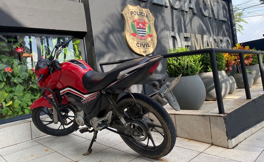 Dupla que roubava celulares sob moto vermelha é presa graças ação da Segurança de Barueri