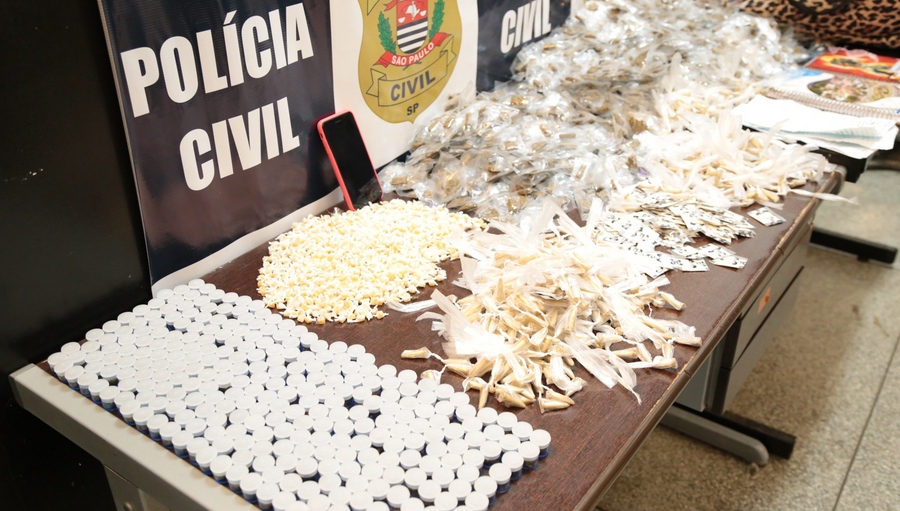Polícia Civil e Guarda Municipal de Santana de Parnaíba apreendem mais de 4 mil entorpecentes