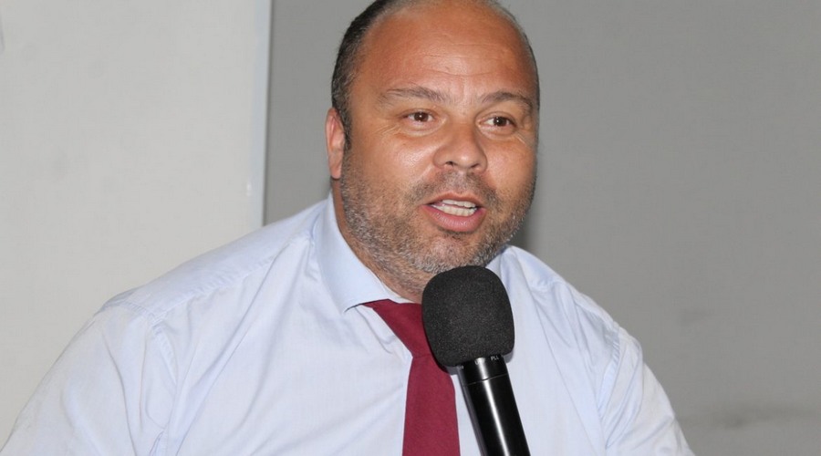 Vereador Fábio Betera quer esclarecimentos sobre falta e compra de remédios 