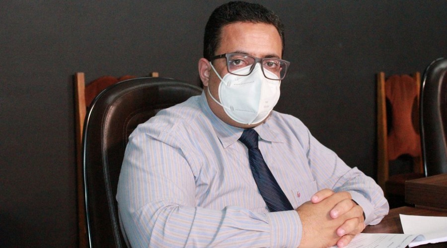 Vereador Markinhos defende gratuidade para remoção ou deslocamento de postes