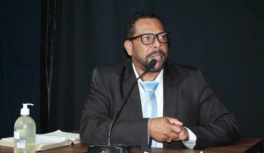 Vereador Pastor Gilson recomenda à Benfica mais agilidade na confecção das carteirinhas de idosos