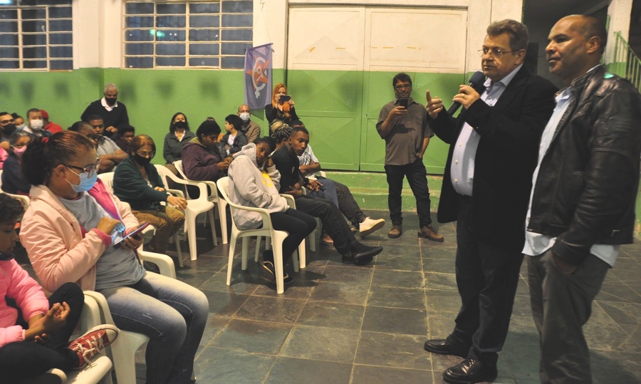 Pré-candidato a deputado federal Zezinho reúne coordenador da campanha de Haddad e moradores de Jandira