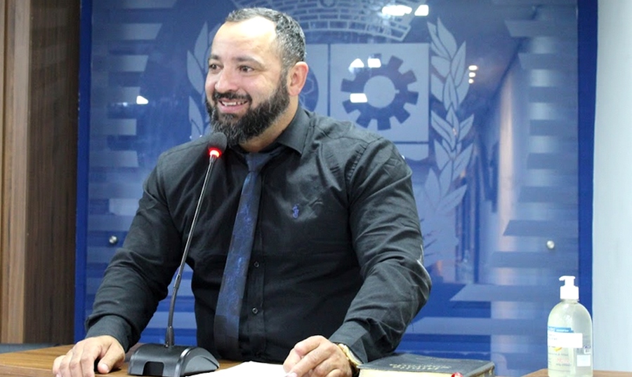 Vereador Marcio Oliveira indica instalação de efeitos sonoros nos semáforos de Jandira