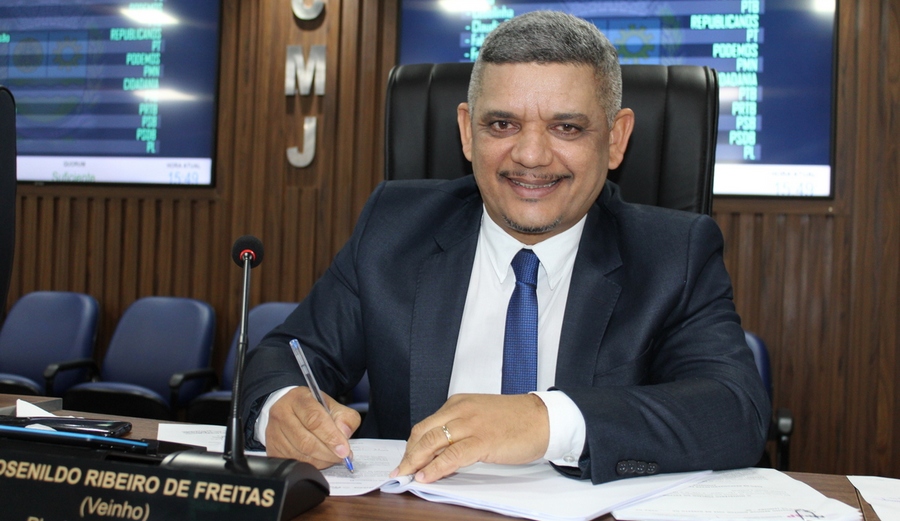  Vereador Véinho pede limpeza de terreno público na Vila Patriarca