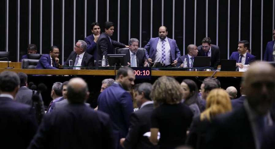 Câmara aprova MP que abre crédito extra para pagamento de benefícios