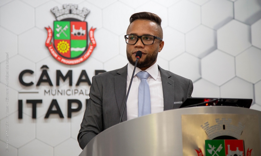 Thiaguinho Silva é eleito presidente da Câmara de Itapevi